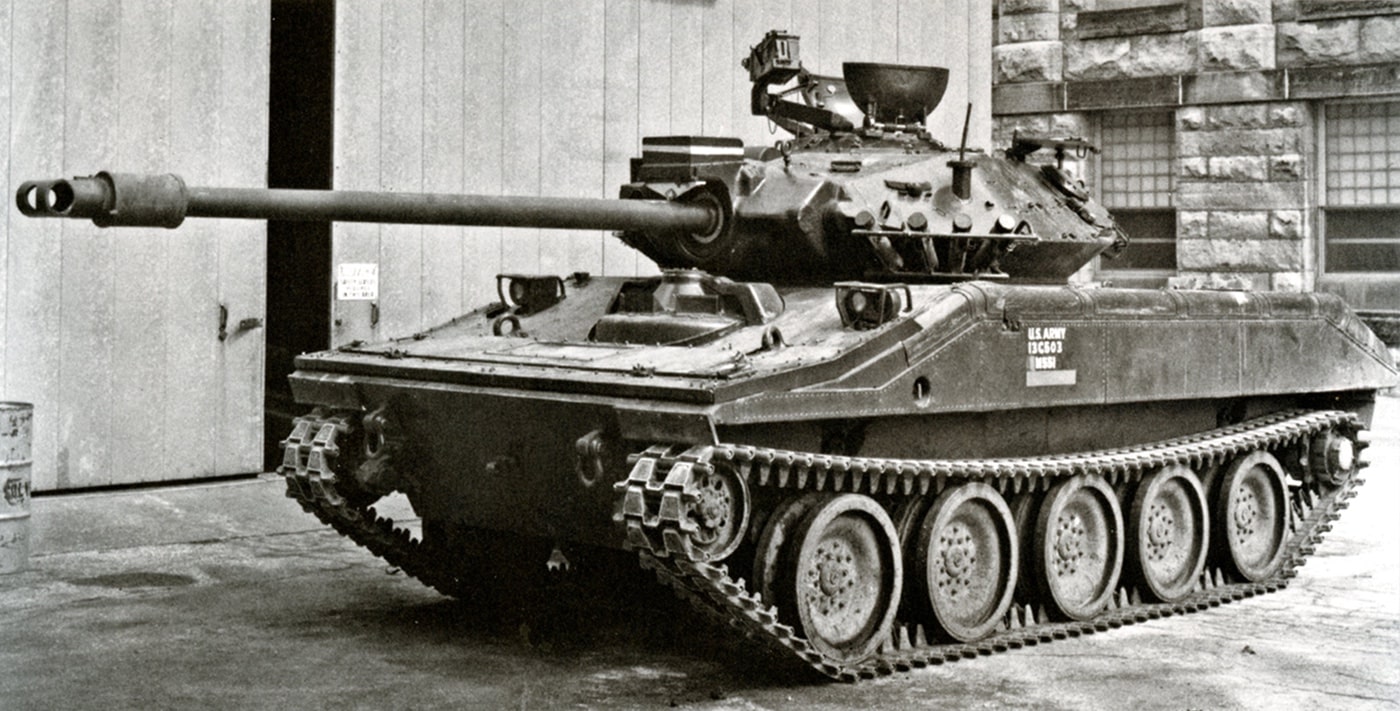 experimental m551 with 76mm gun