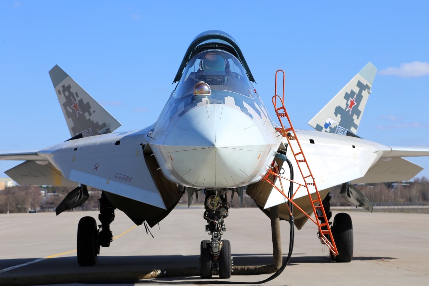 front of su-57