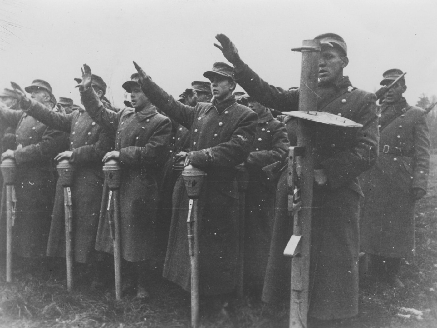 hitler youth armed with panzerschreck and panzerfaust