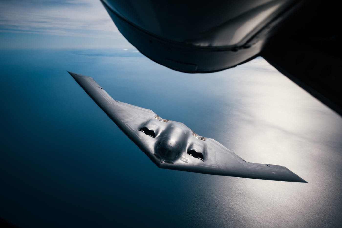 b-2 spirit stealth bomber refueling