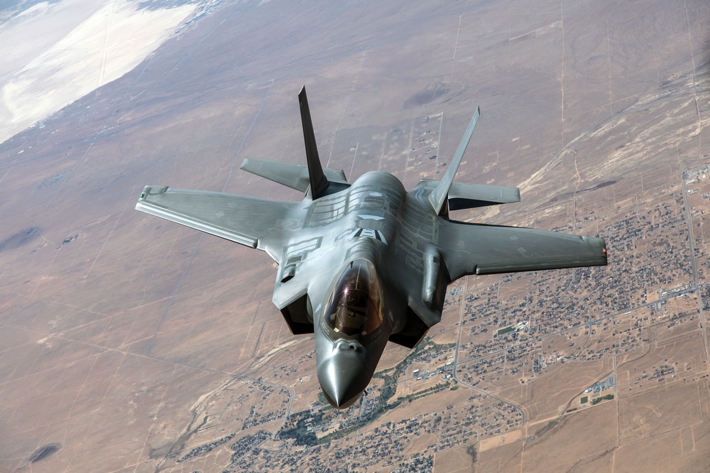 Here's when the F-35 will use stealth mode vs. 'beast mode