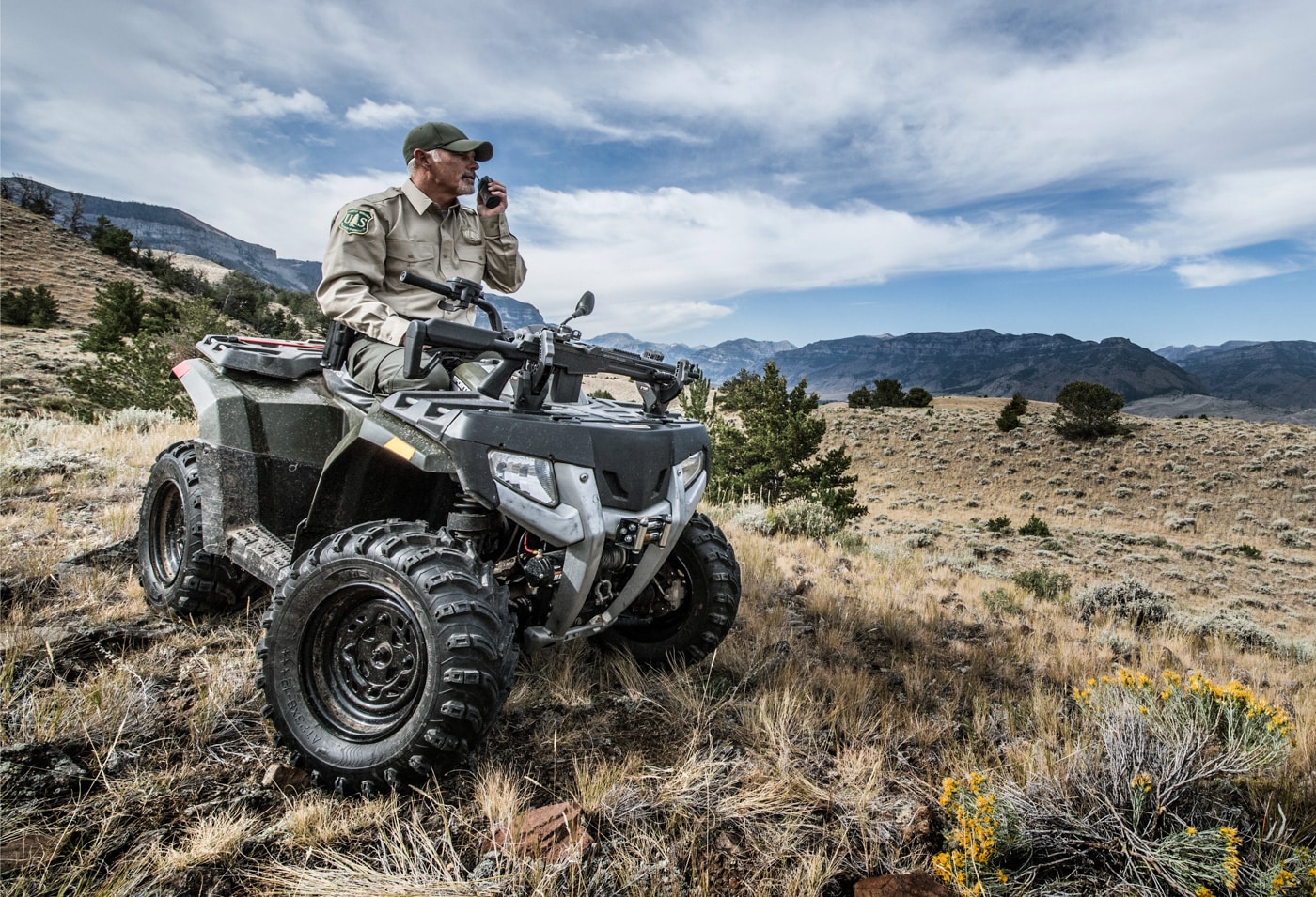 us forestry service officer with socom 16 cqb