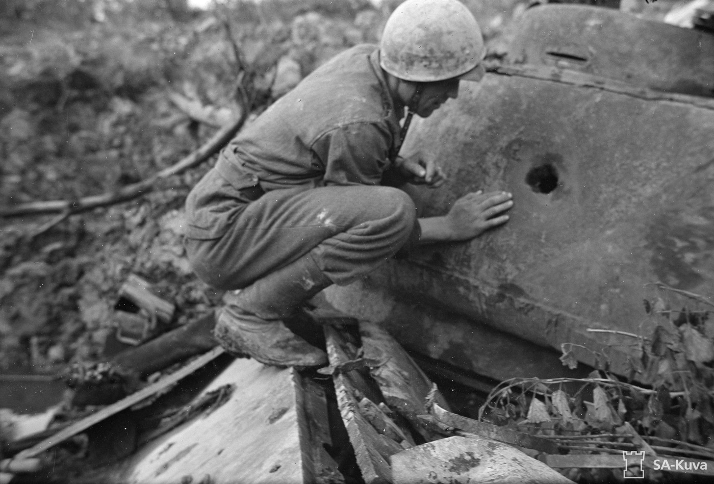 damage to tank from panzerfaust