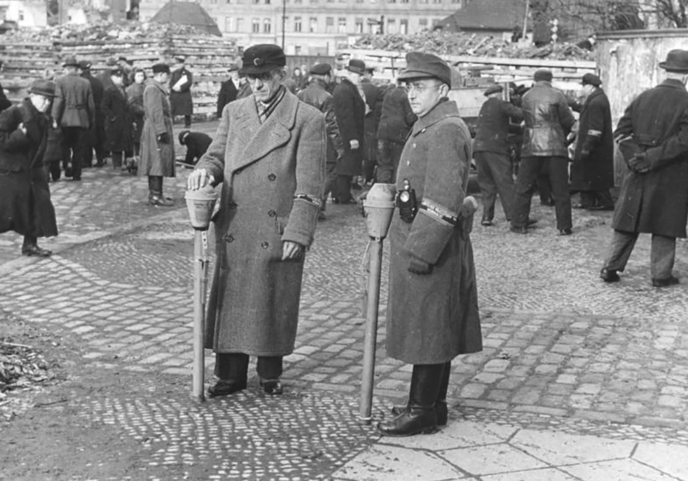 volksturm armed with panzerfaust anti-tank weapons