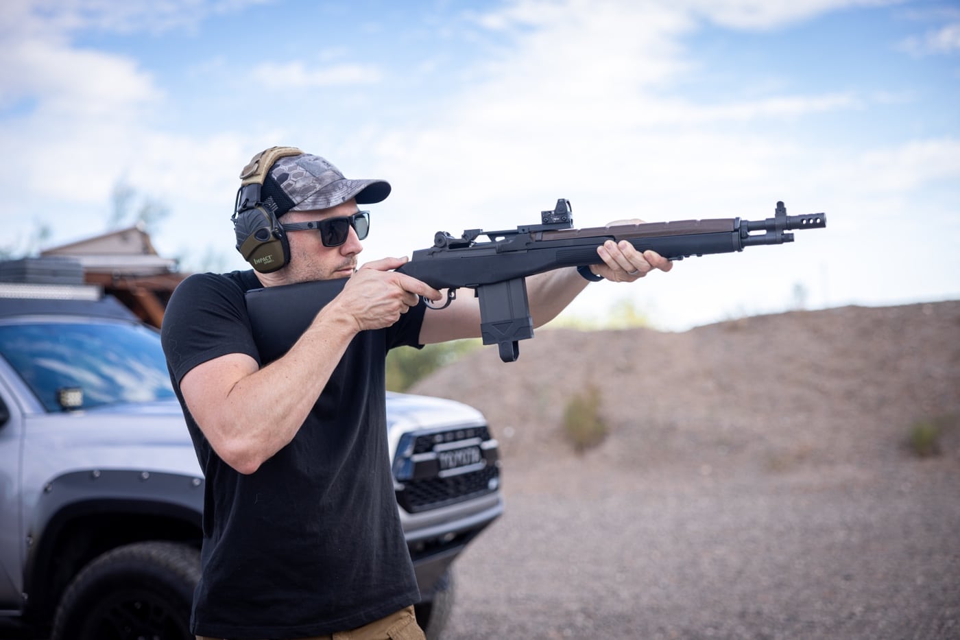 shooting the m1a socom 16 custom rifle