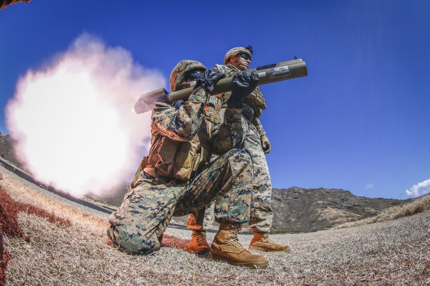 us marines firing m72 law rocket