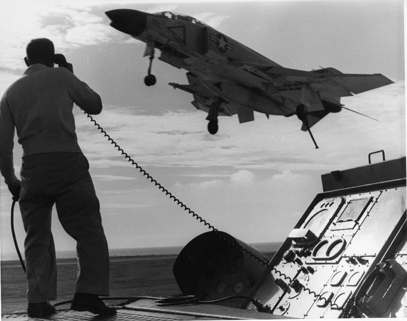 us navy phantom ii landing on uss midway