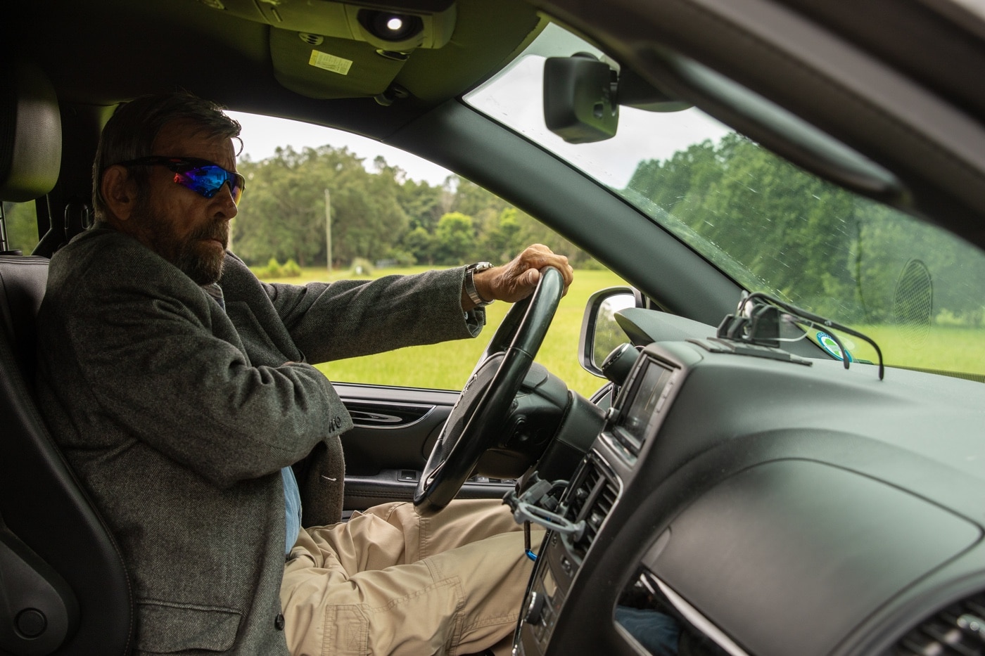 shoulder holster carry in car