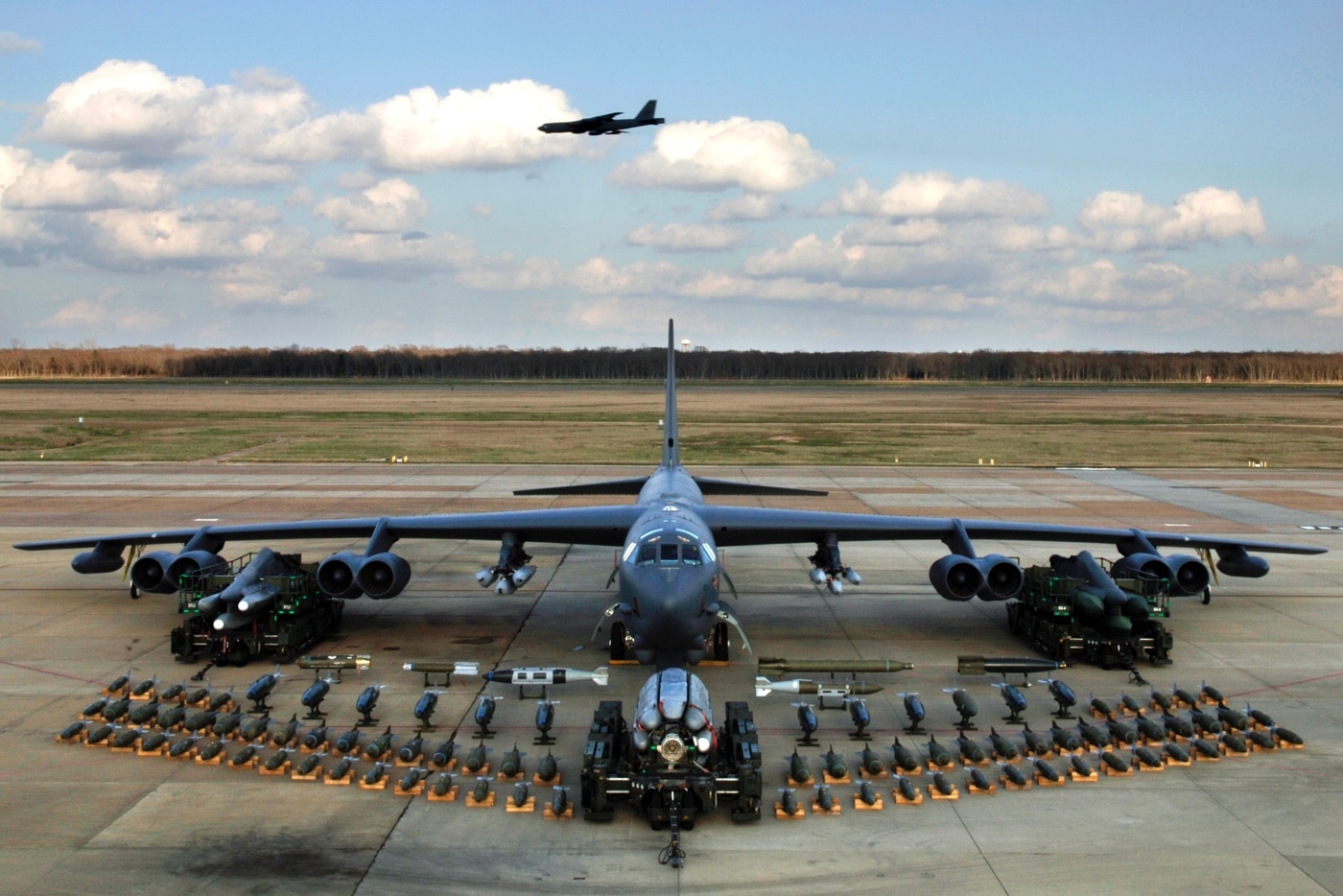 boeing b-52 strategic bomber