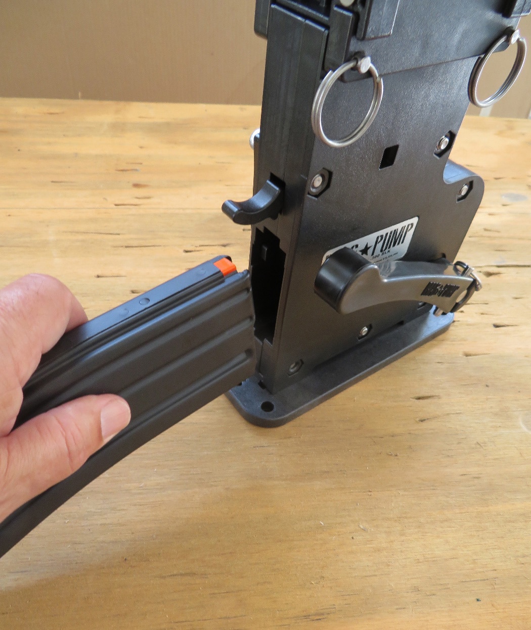 how to use magpump to load an ar magazine