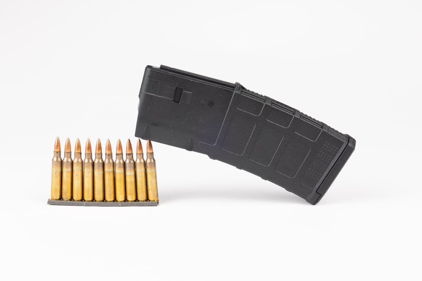 ar magazine and ammo clip