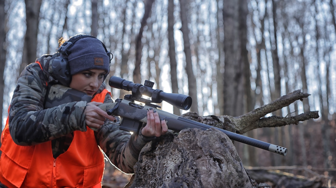 shooting a hunting rifle with carbon fiber barrel