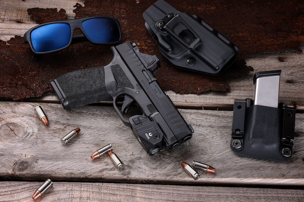 sportsmans warehouse exclusive viridian hellcat pro threaded 9mm self defense handgun with edc gear for ccw