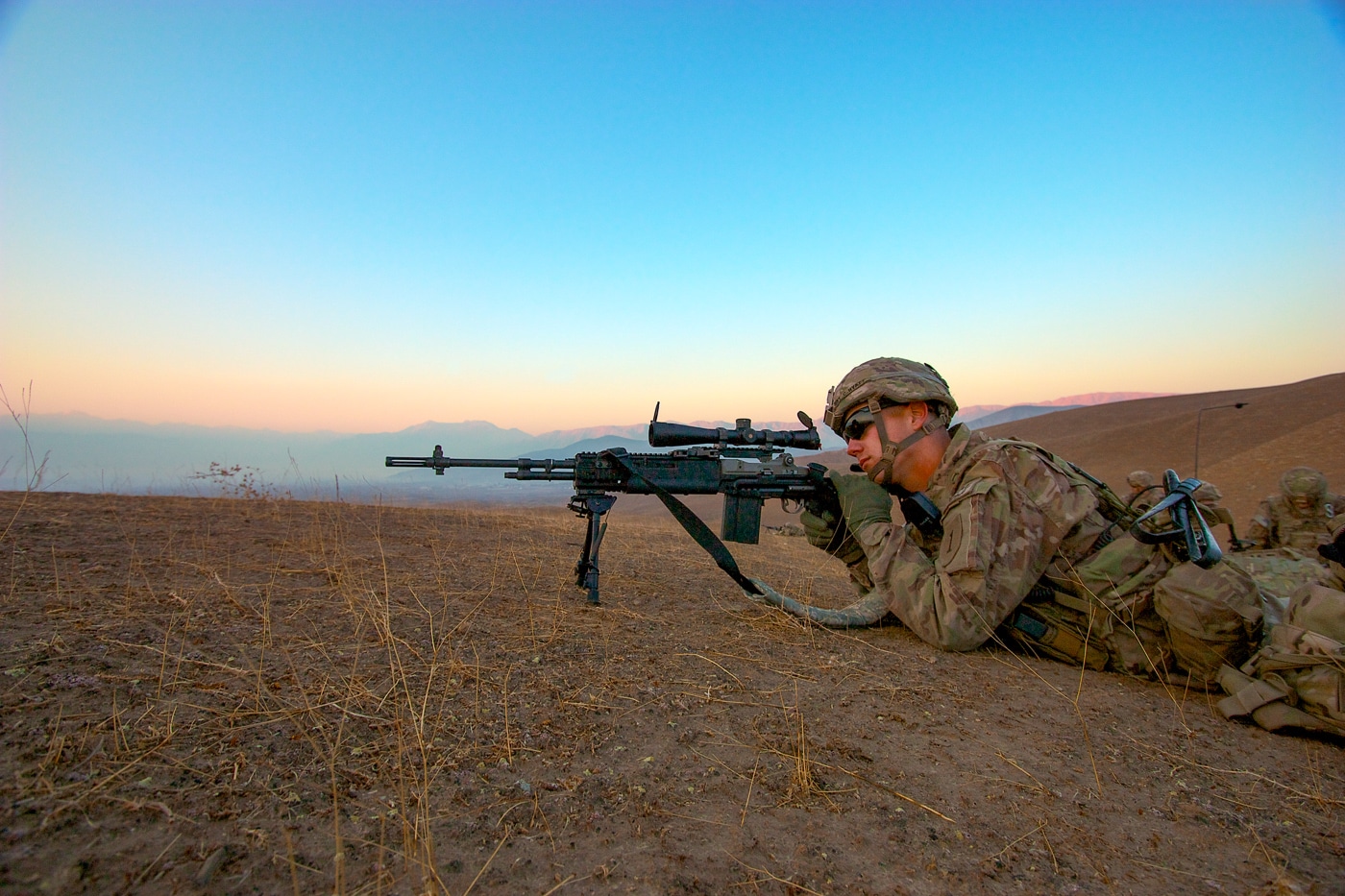 shooting an enhanced battle rifle 308 us army afghanistan