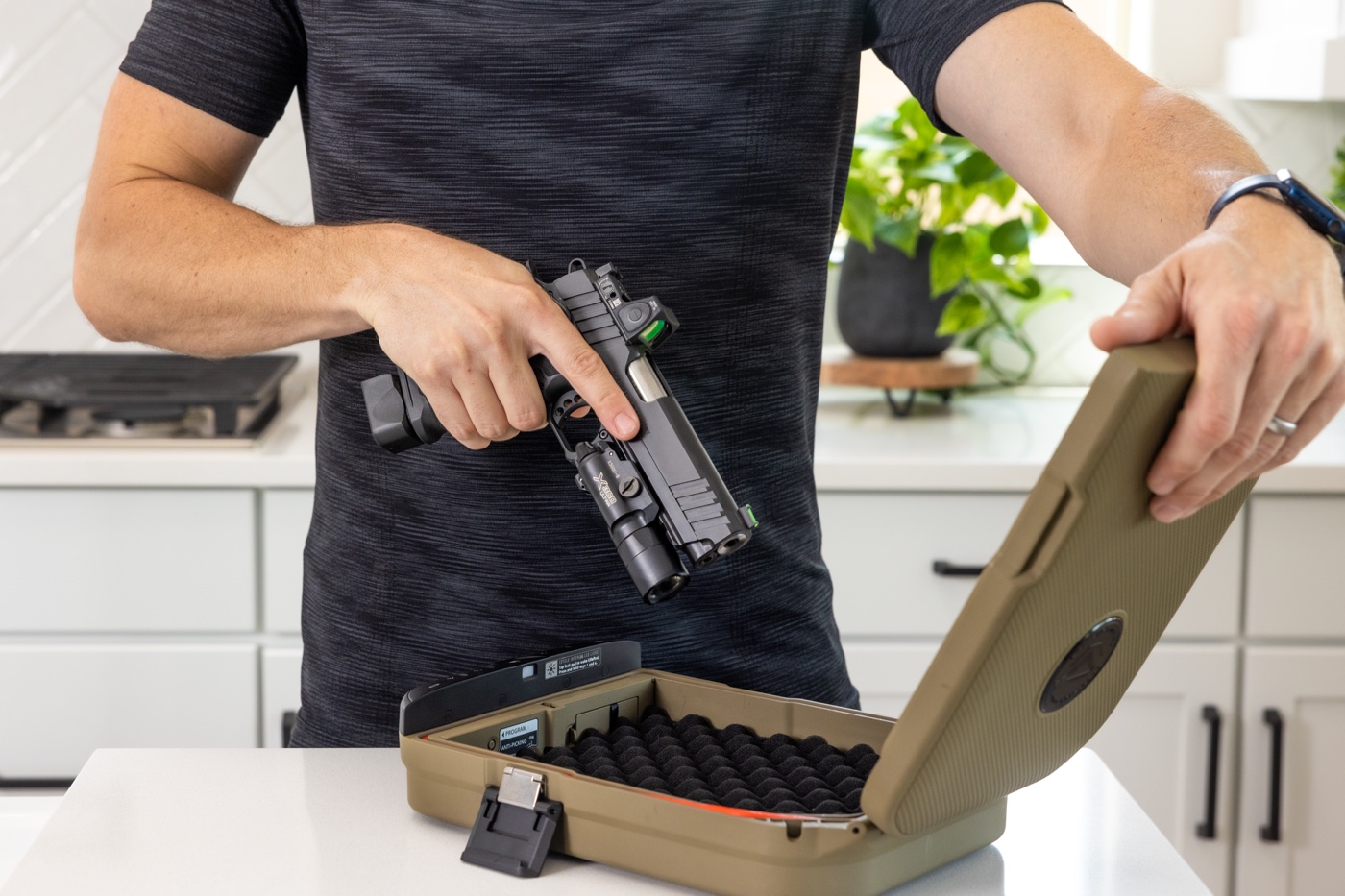 storing a 1911 handgun for home defense