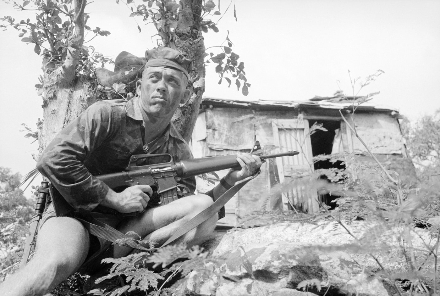 us navy seal armed with ar-15 model 601 in training st thomas us virgin islands navy 1963 rifle island
