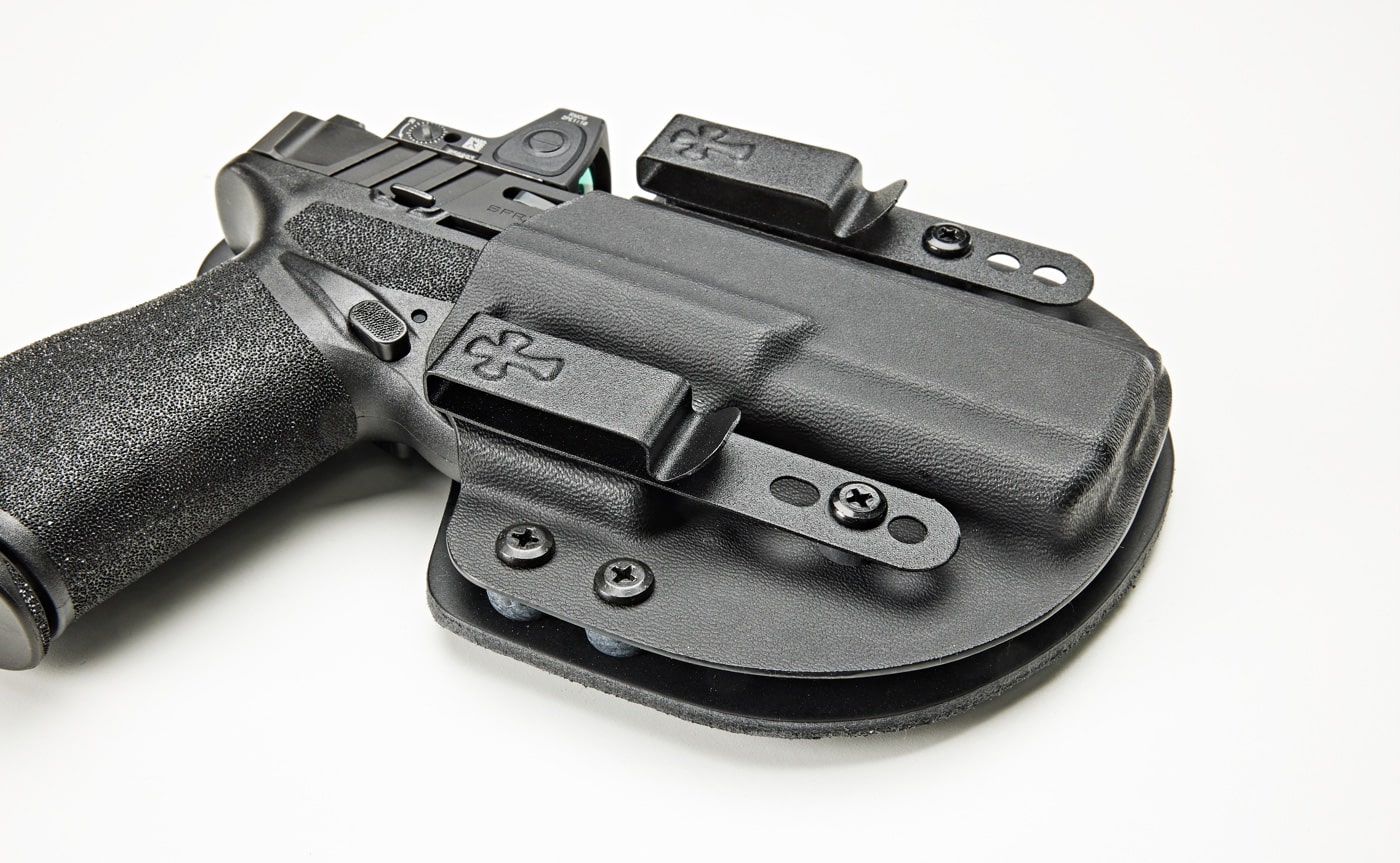 Shown in this photo is the Springfield Armory Echelon in the Crossbreed Reckoning holster. The Echelon is chambered for the 9×19mm Parabellum cartridge.