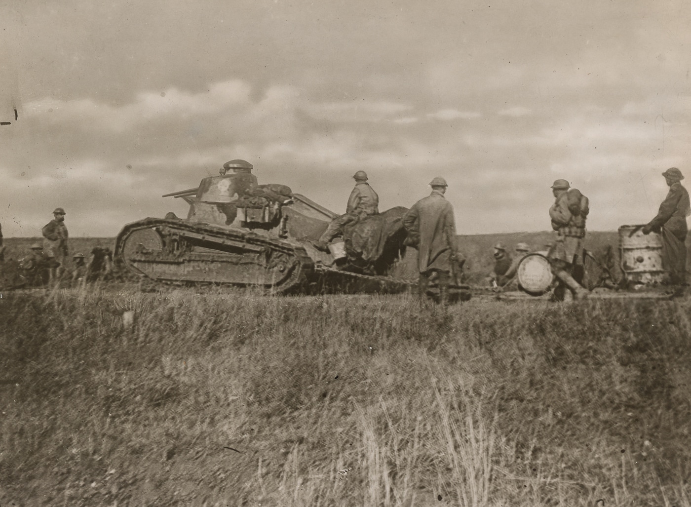 American troops using Renault FT tank in France