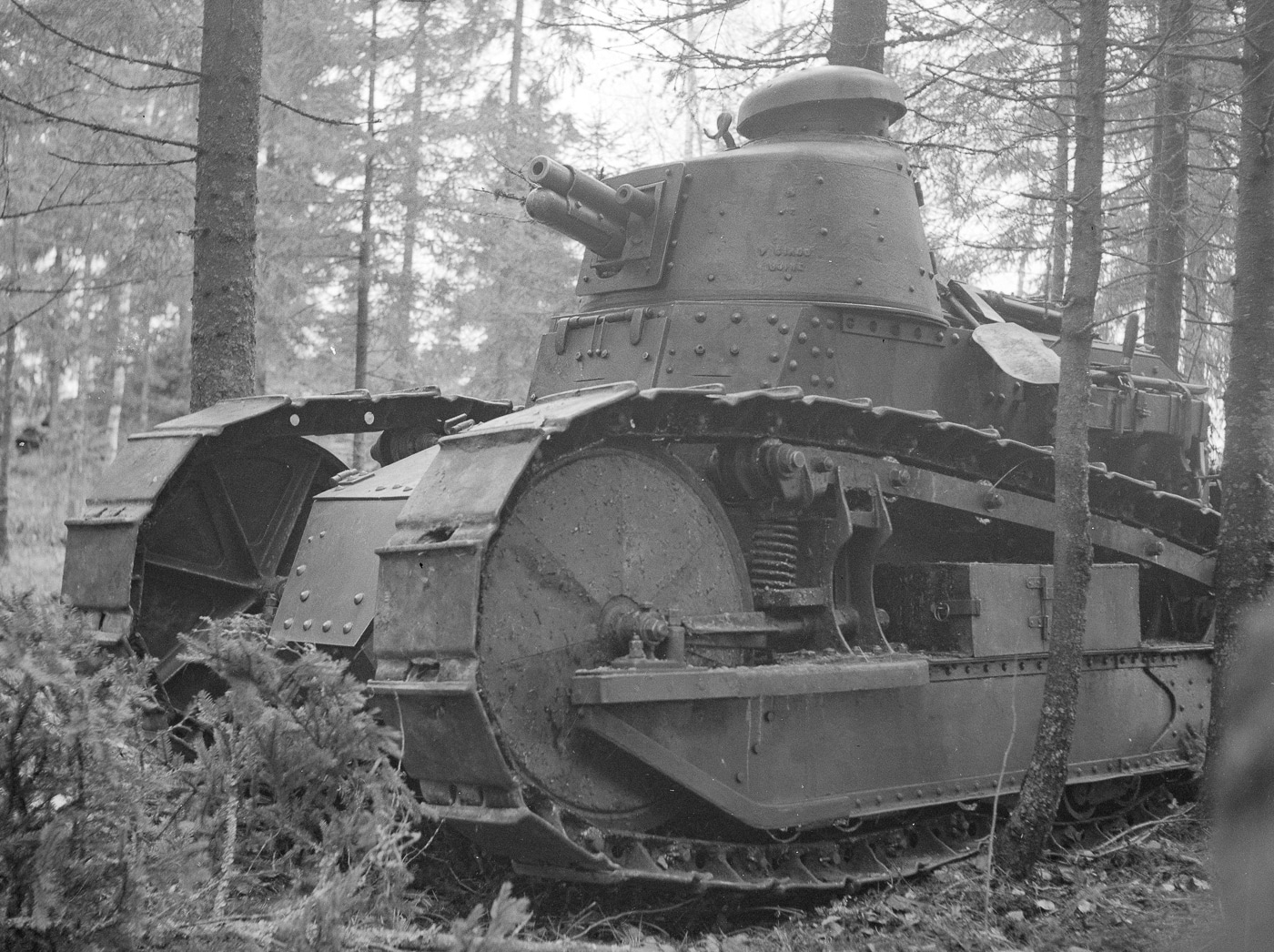 Finnish Renault tank in the Continuation War
