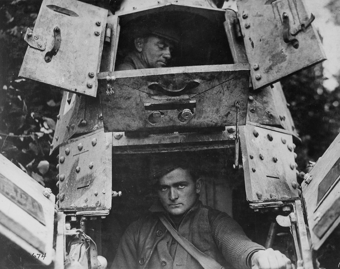 hatches on Renault FT tank