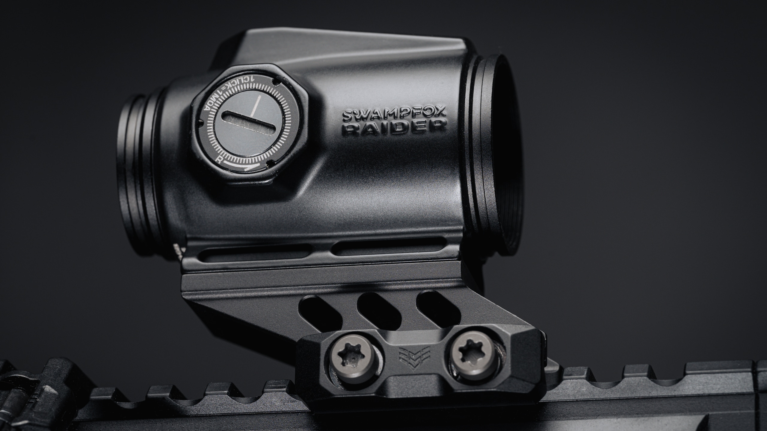 実物 swampfox raider micro prism レッドドットサイト Raider 1x Micro Prism | Swampfox Optics