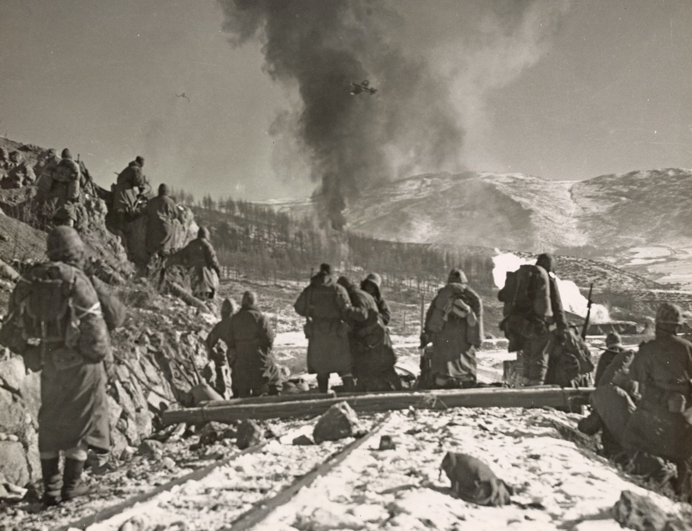 USMC F4U Corsair provides close air support during Battle of Chosin Reservoir