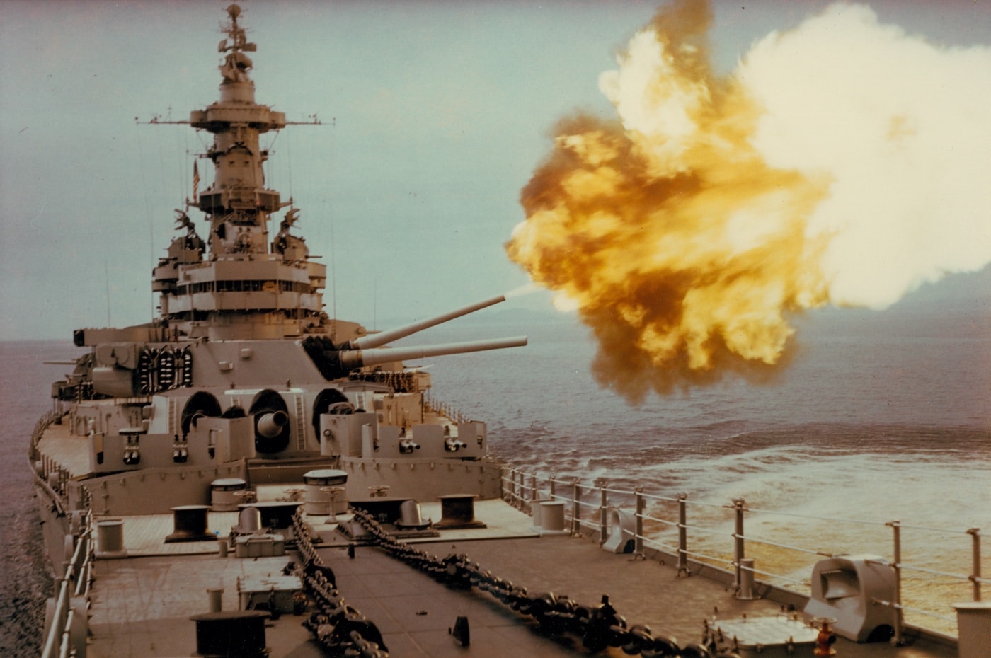 USS Iowa fires 16-guns at North Korean soldiers in Korean War
