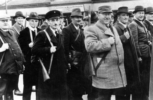 Elegantes Hemd- und Hosenset für Herren | Moderner main image 0