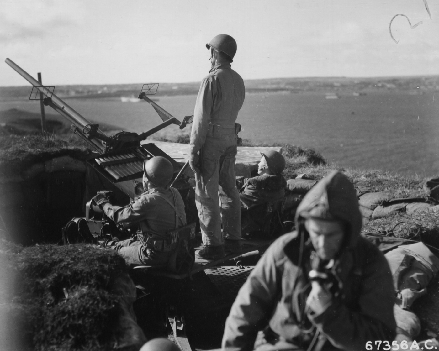 American 37mm AA gunners in Aleutian Islands campaign