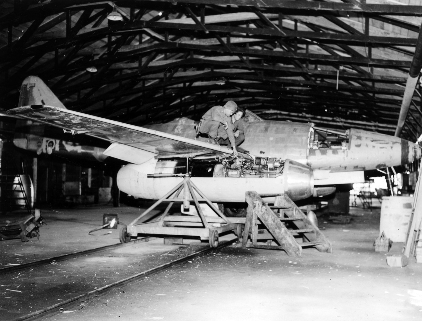 Messerschmitt Me 262 jet engines Junkers Jumo 004 turbojet