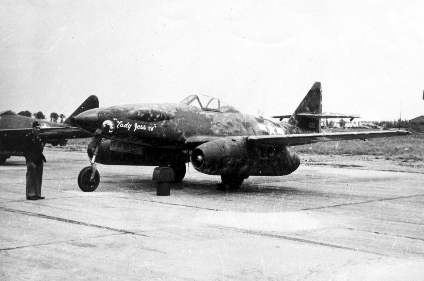 captured German Me 262 with US Air Force livery after World War II