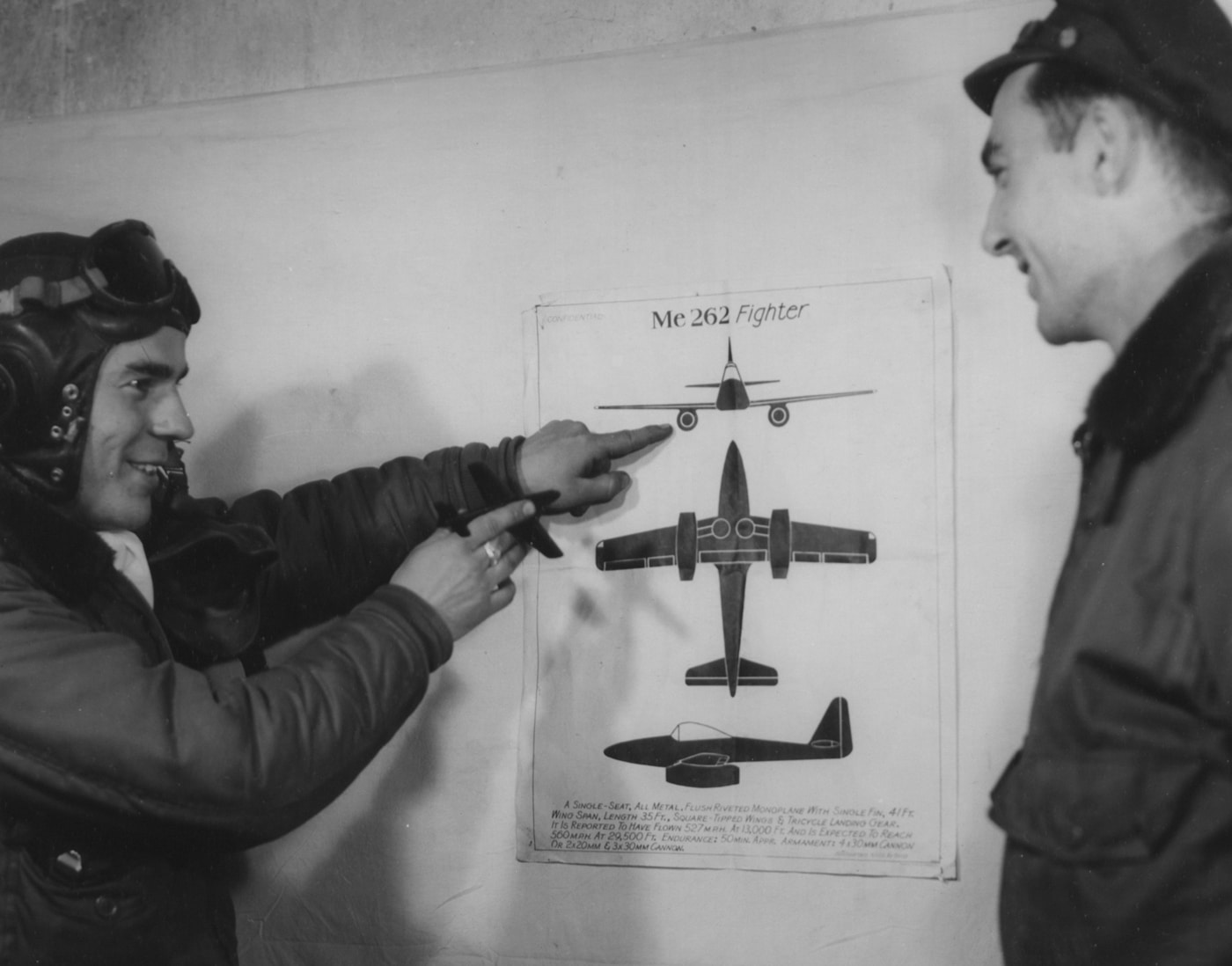 pilots of US 9th Air Force discussion shooting down Me 262