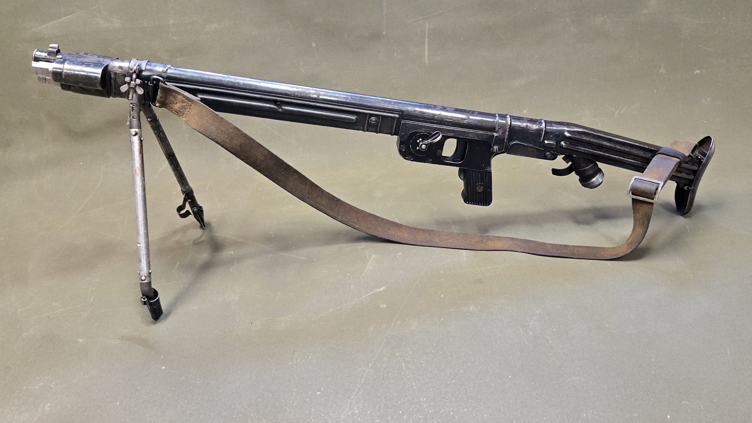 Soviet LPO-50 and ROKS Flamethrowers