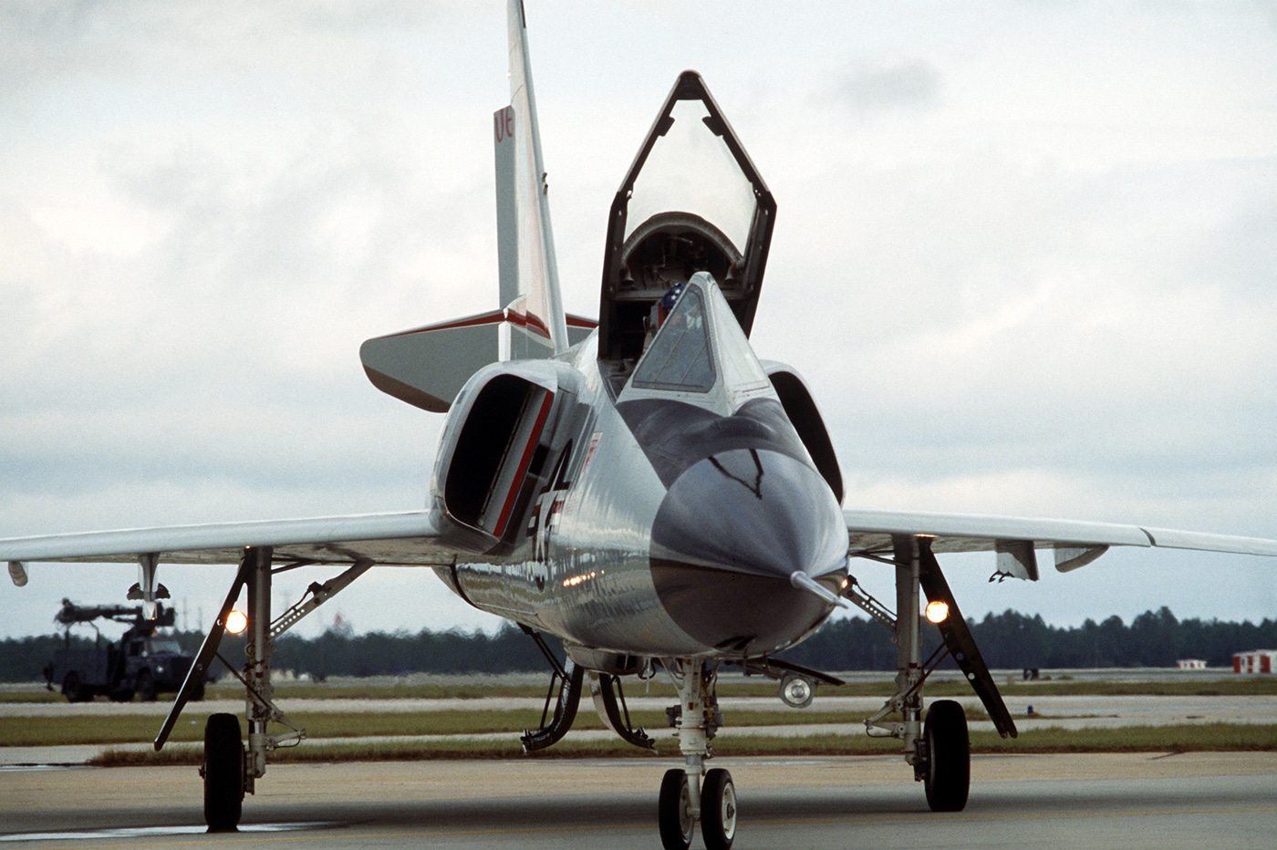 F-106 Delta Dart taxis after aggressor mission William Tell 86