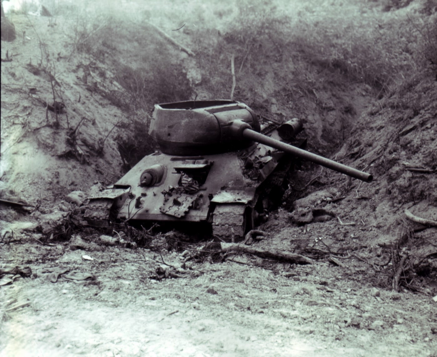destroyed T-34-85 tank