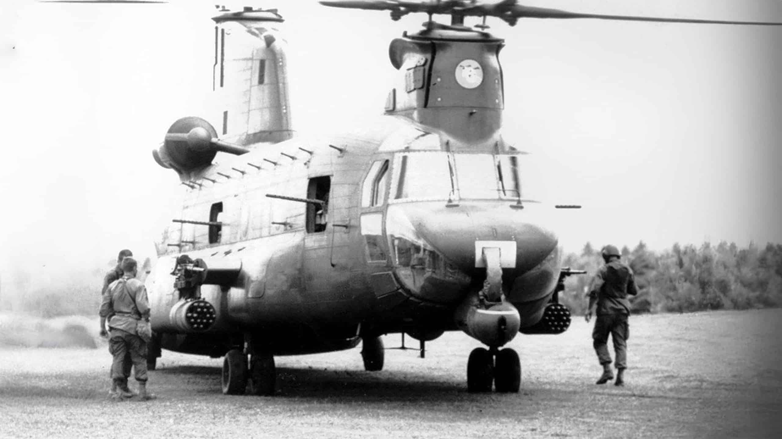 Vietnam’s Forgotten Gunship: The ACH-47A Chinook