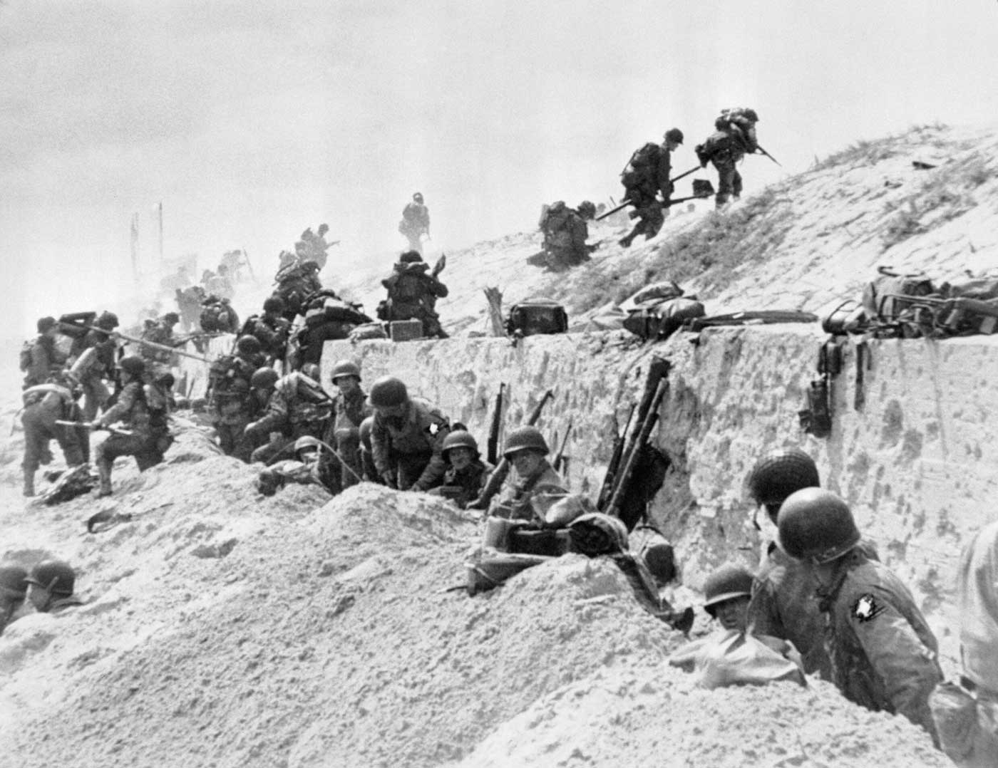 VII Corps troops move inland on Uncle Red Utah Beach