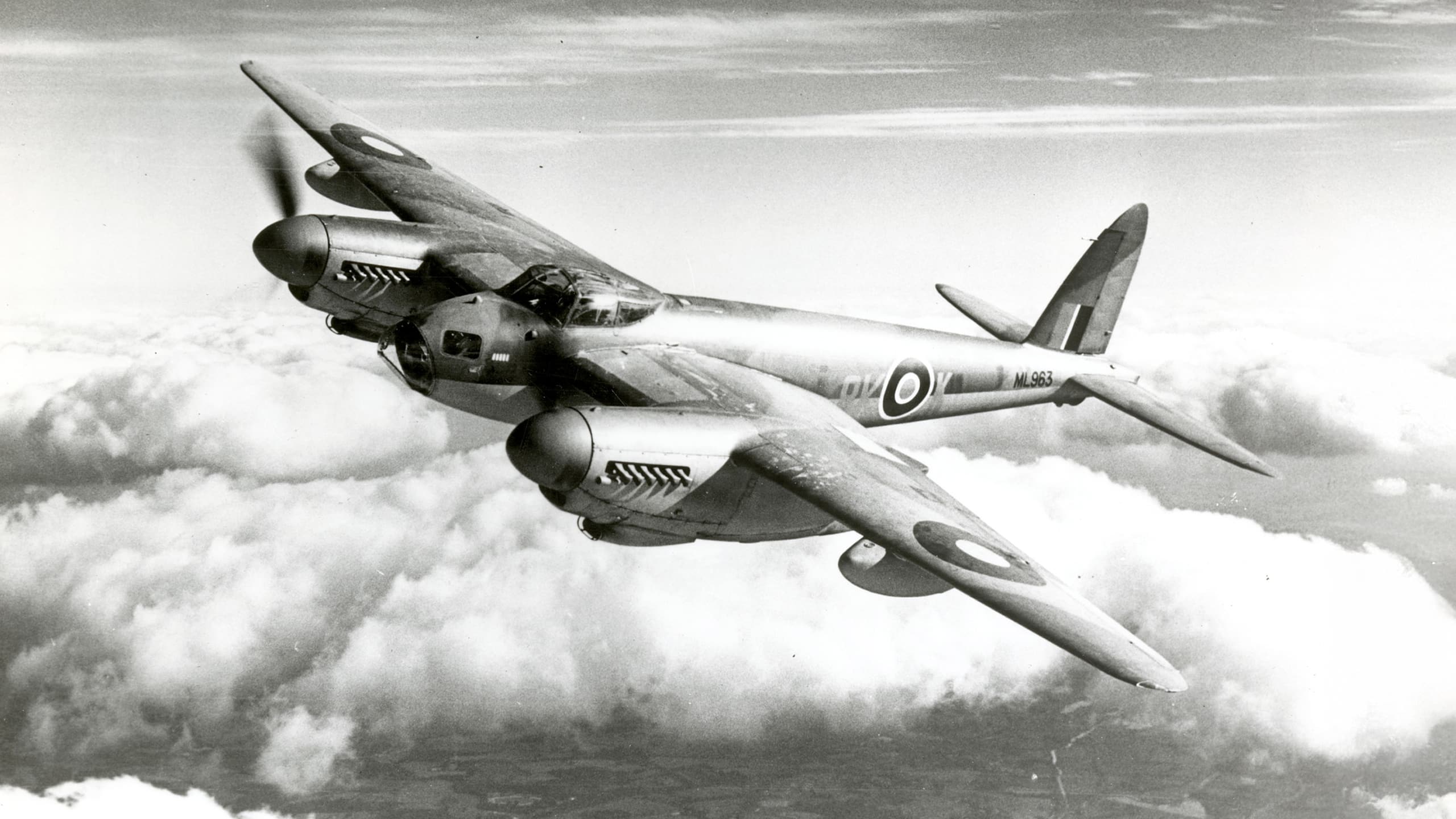 Balsa Wood Bomber: De Havilland Mosquito