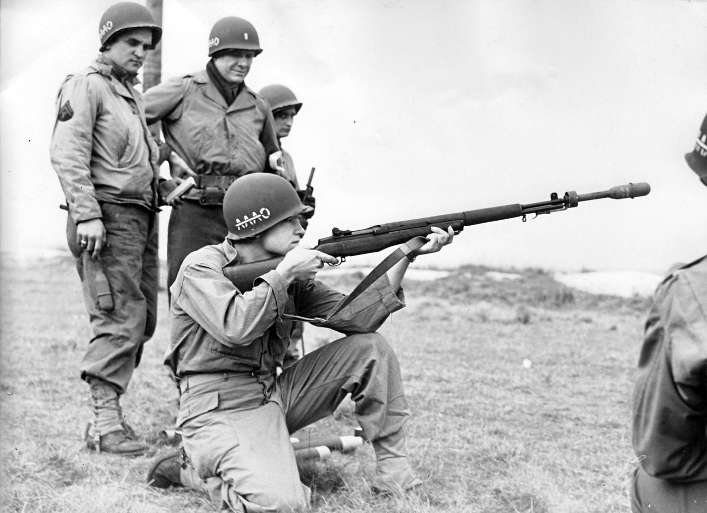 An  M1 rifle equipped with an M7 rifle grenade discharger to launch a M9A1 anti-tank grenade. England, spring 1944. Image: NARA