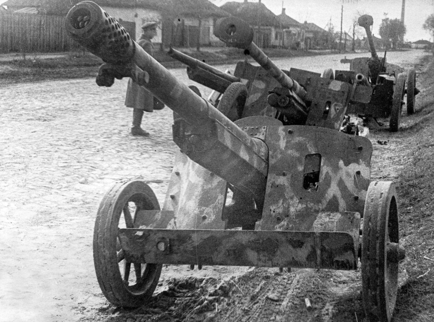 7.5 cm Pak 97/38 anti tank gun captured by Soviet Union Red Army