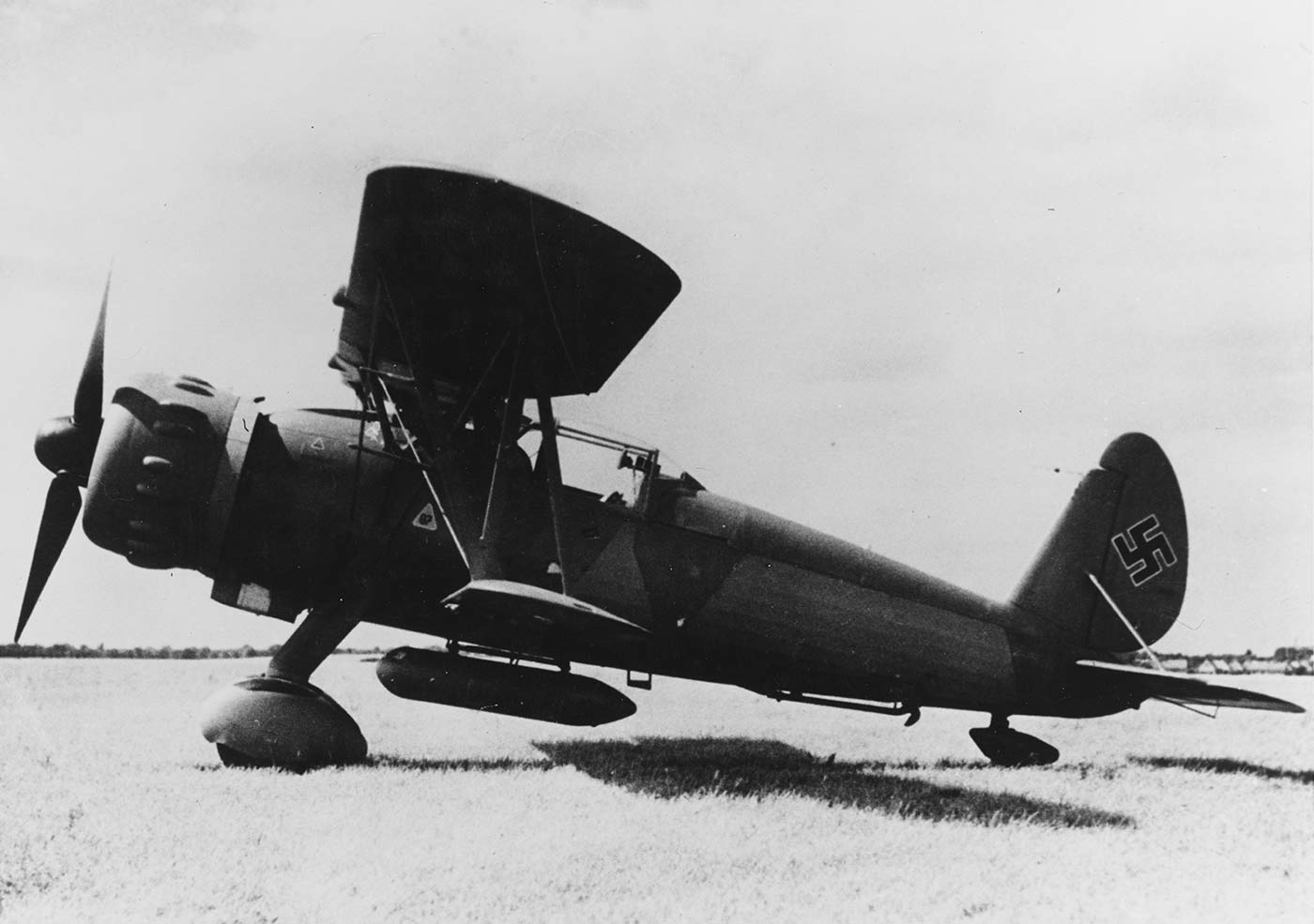 Arado Ar 197 single seat fighter aircraft German aircraft carrier Graf Zeppelin Kriegsmarine naval aviation prototype carrier-based fighter. Hitler's carrier air wing development Trägergruppe 186 aircraft squadrons Arado fighter design. Nazi Germany carrier aviation Luftwaffe aircraft development Graf Zeppelin fighter planes single-seat naval aircraft. German carrier-based fighter Arado prototype AS-19F-V3 Kriegsmarine flattop operations Third Reich naval aviation program. Graf Zeppelin aircraft carrier fighter development inadequate naval aircraft Messerschmitt Bf 109 modifications Junkers Ju 87 dive bombers alternative carrier planes. Arado fighter German aircraft manufacturer carrier aviation Nazi warship Graf Zeppelin air wing Trägergruppe 186 formation.