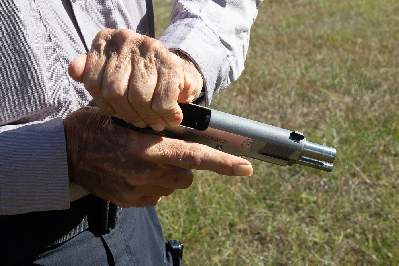ease the slide forward on an empty chamber