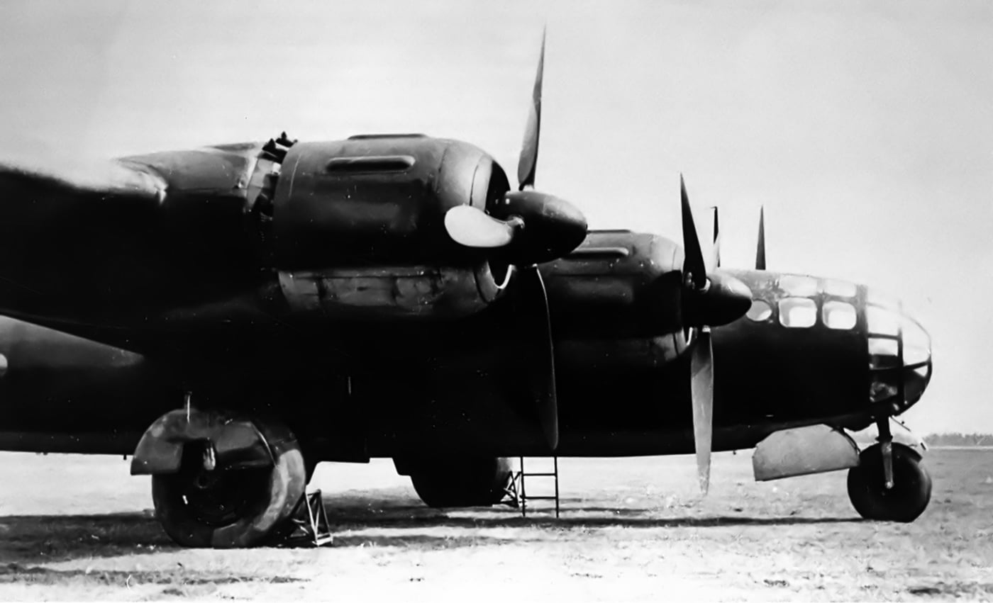 Messerschmitt Me 264 Amerika Bomber powered by BMW 801D radial engines