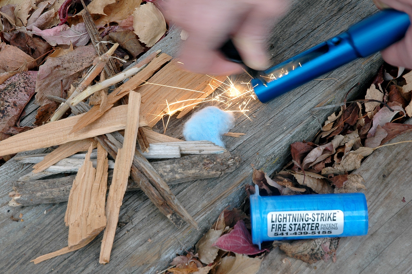 Lightning Strike ferro rod for fire starting