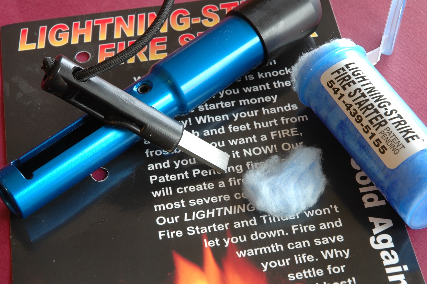 Lightning Strike ferro rod for starting fires