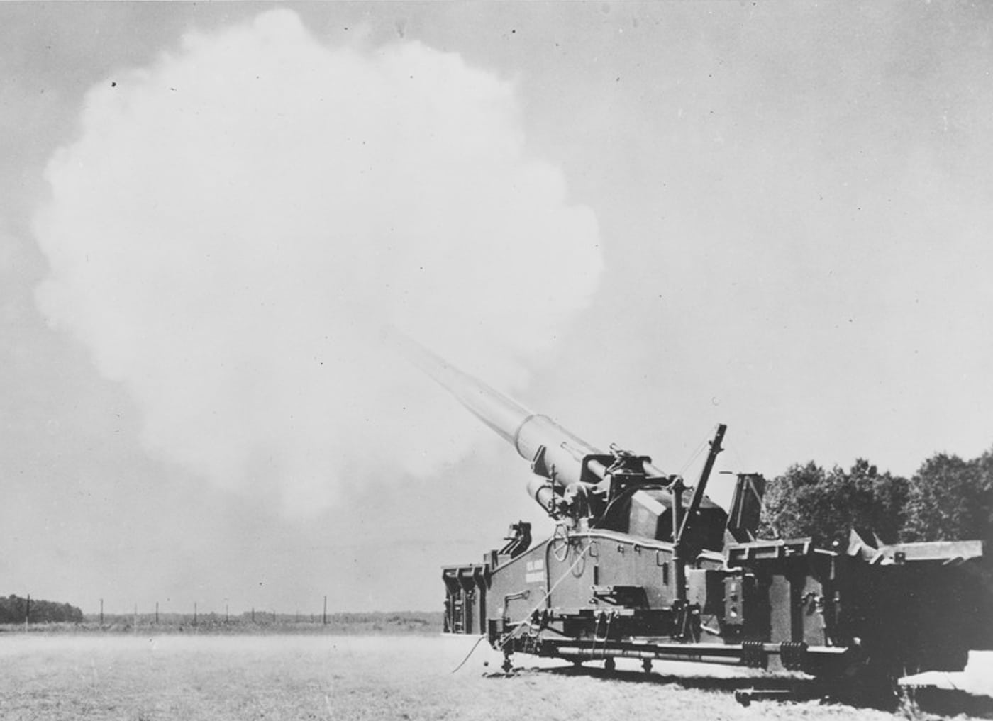 280mm Atomic Annie cannon fired with conventional munition