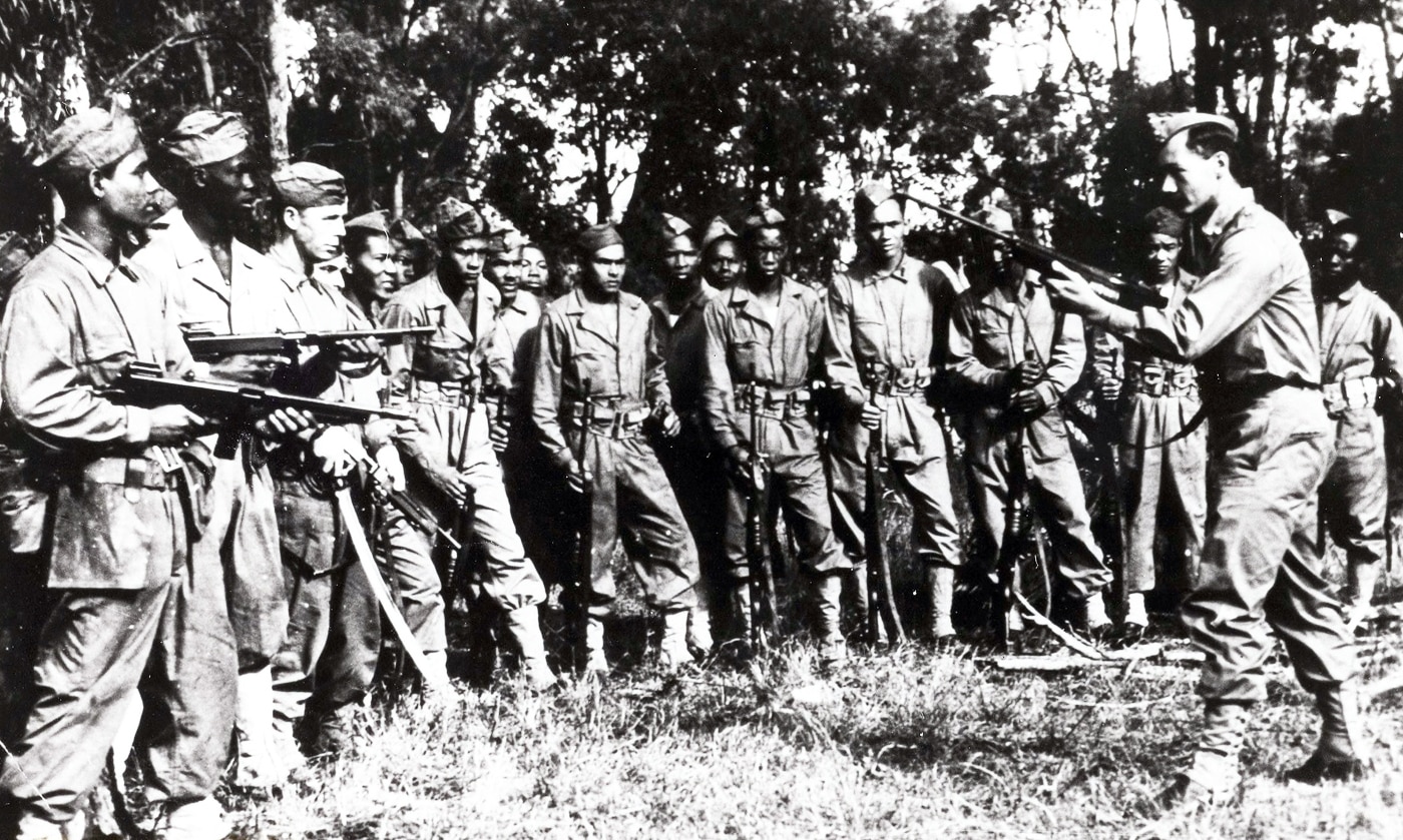 M1928 Thompson and M1941 Johnson during training of Dutch troops in Australia