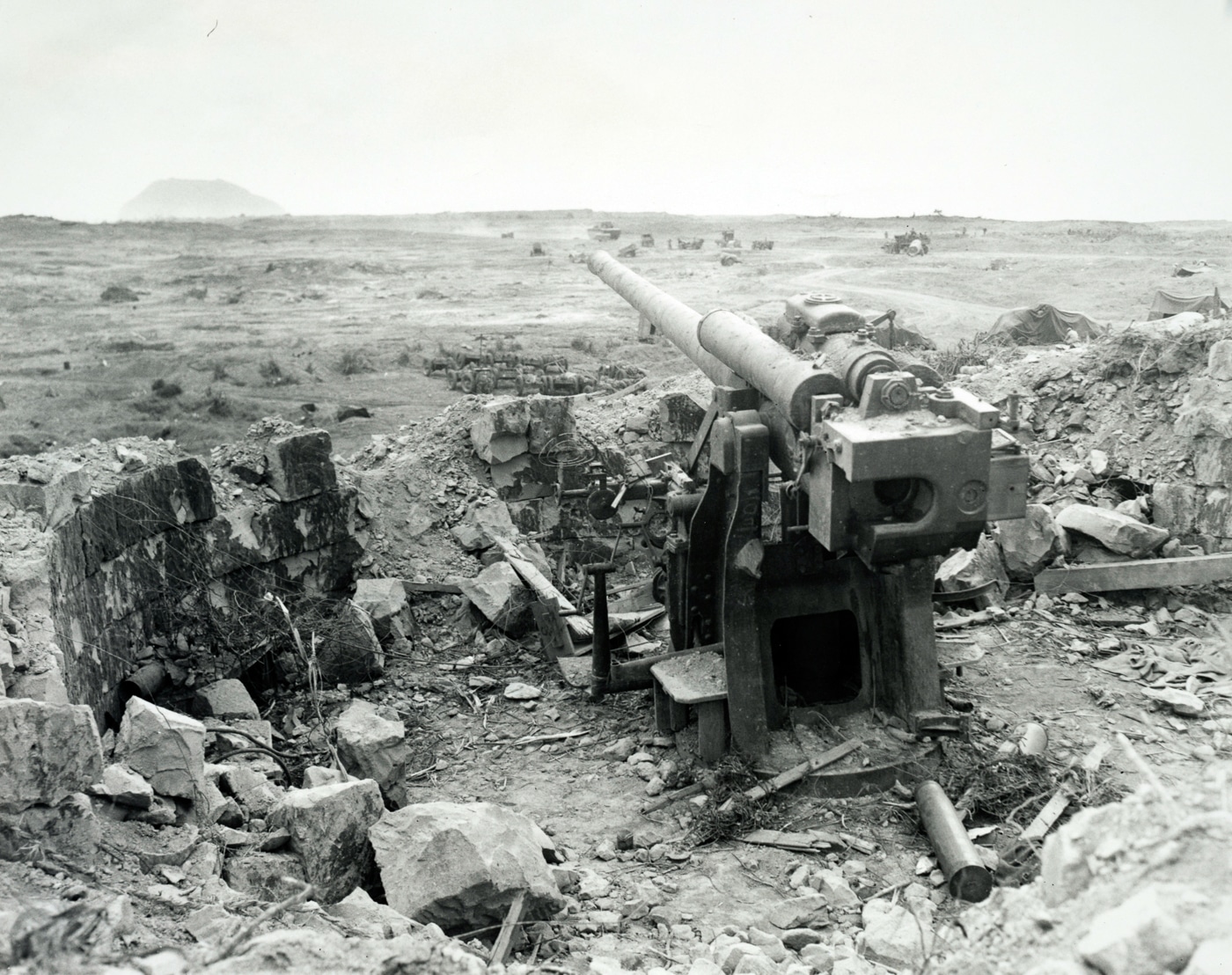 Japanese 5-inch gun on Iwo Jima