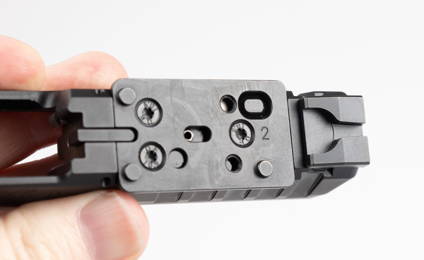 adapter plate number 2 for mounting Viridian RFX11 on Springfield XD Mod.4