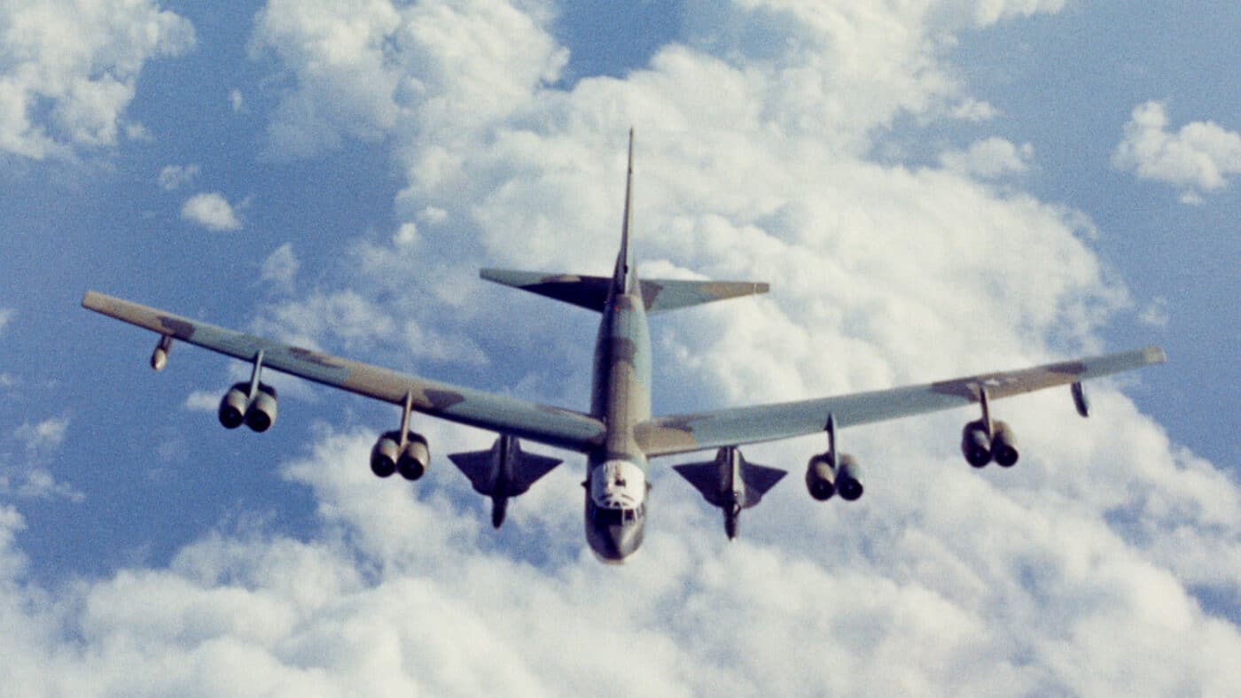 Boeing B-52H Stratofortress carrying two Lockheed D-21 drones